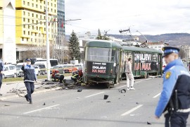Svjedok užasne nesreće: Prije ulijetanja u krivinu vozač je mahao ...