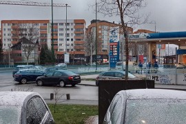 Vatreni obračun sa policijom u Sarajevu: Zapalio auto, pa ranjen ...