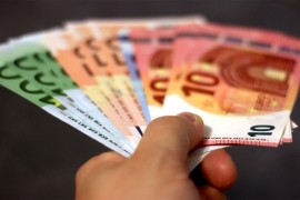 Nijemci i Austrijanci najviše koriste gotovinu u Evropskoj uniji