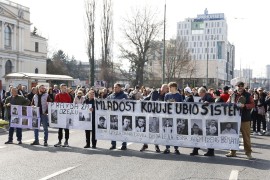 Počeli novi protesti u Sarajevu zbog tramvajske nesreće
