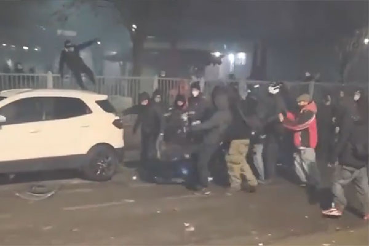Brutalni neredi u Torinu, mnogo povrijeđenih (UZNEMIRUJUĆI VIDEO)