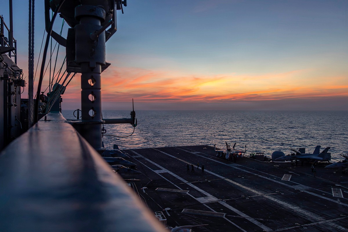 SAD oborile iransku letjelicu koja se približavala nosaču USS "Abraham Lincoln"