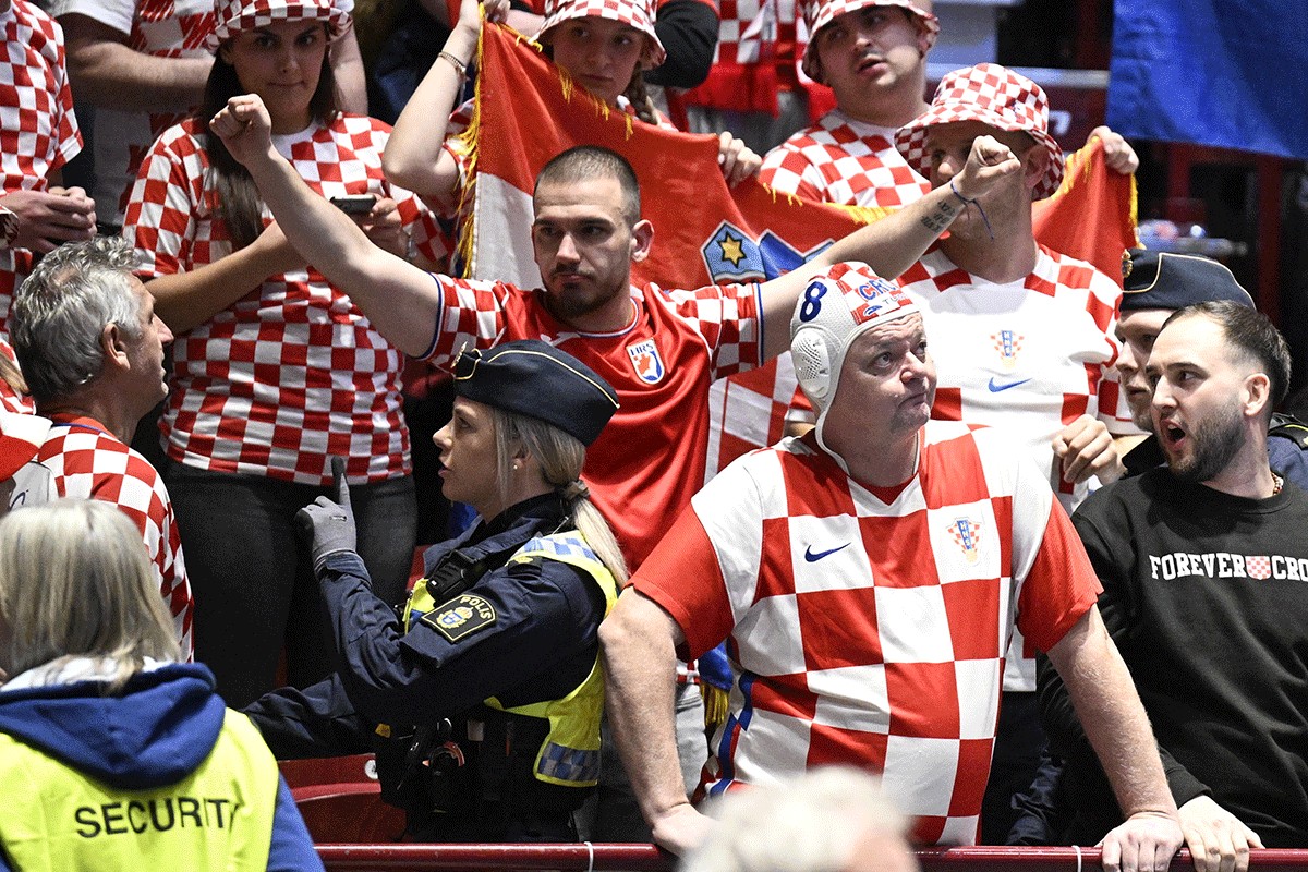 Hrvatski navijači se tukli u Ljubljani