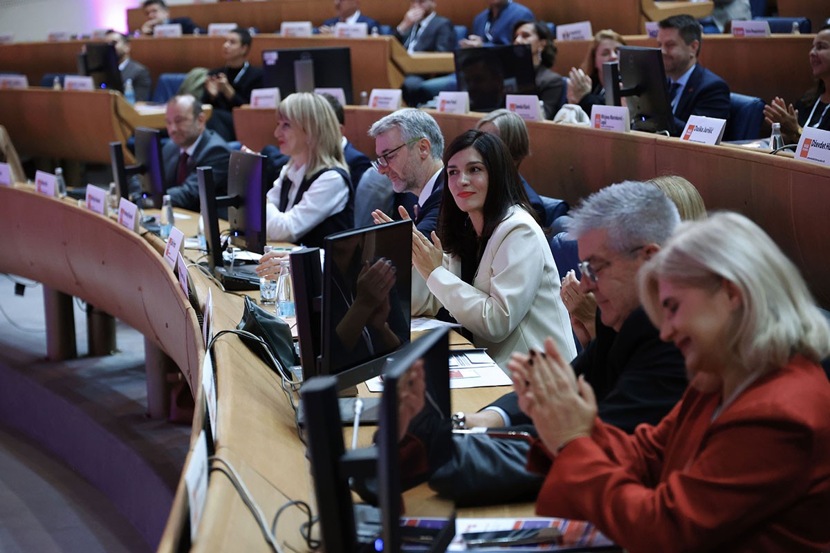 "Bošnjački političari u rastrojstvu", Sabina Čudić "prijeti" Americi