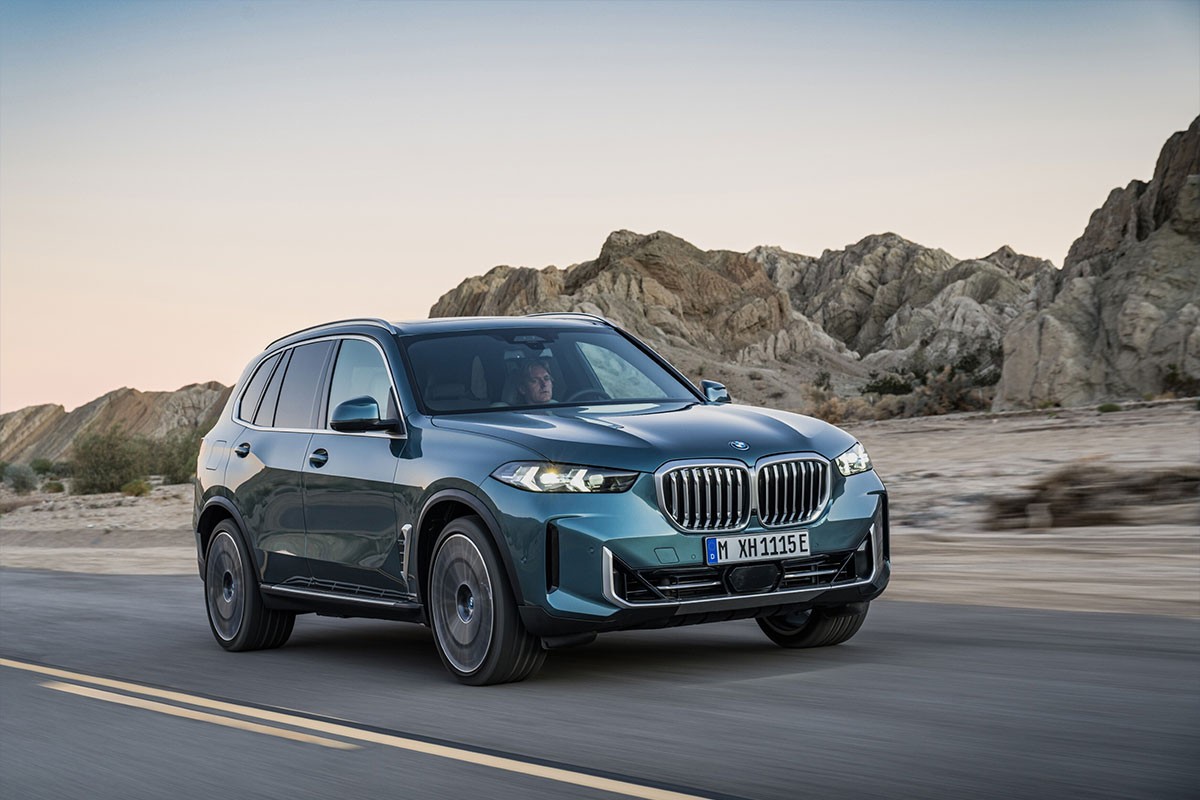 BMW zbog rizika od požara povlači stotine hiljada automobila širom svijeta