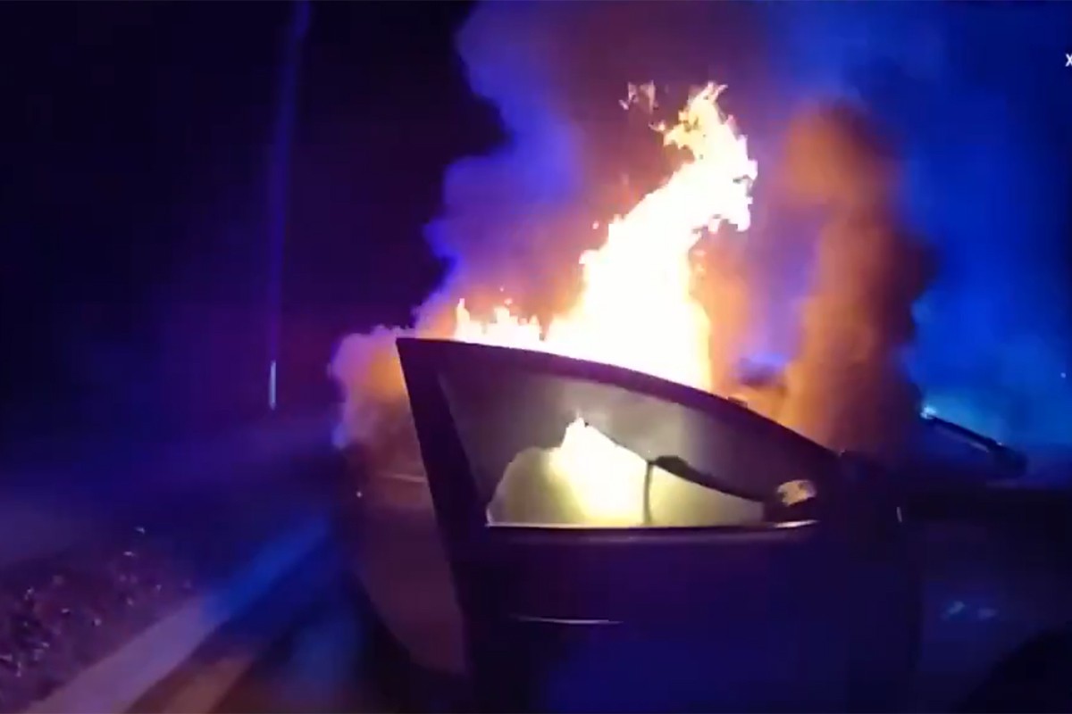 Policajac Almin Rešidović spasio ženu iz zapaljenog auta u Americi (VIDEO)