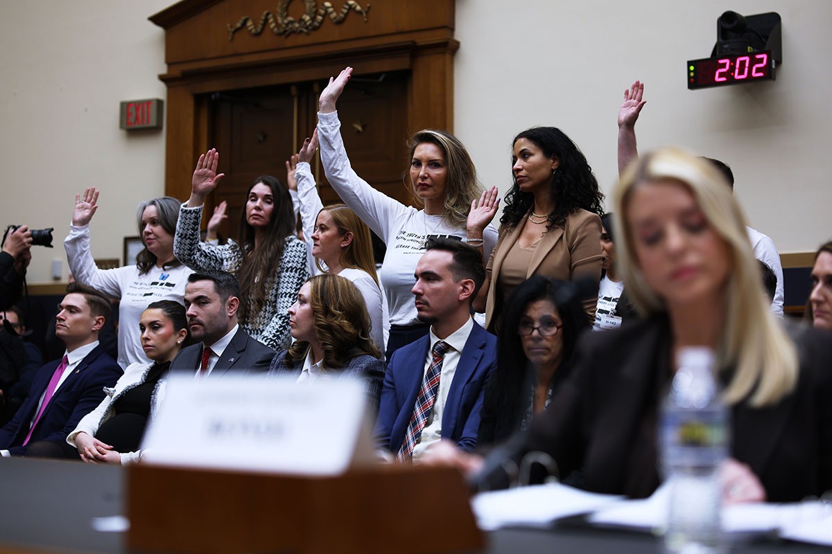 Epstinovi dosijei: U Evropi pljušte ostavke, u Americi sve po starom