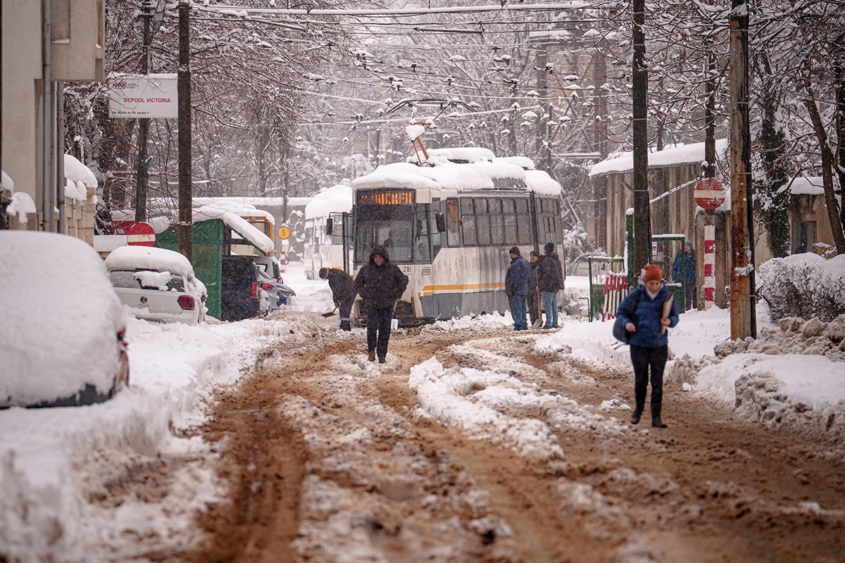 Nevrijeme paralisalo Rumuniju: 200.000 domaćinstava bez struje