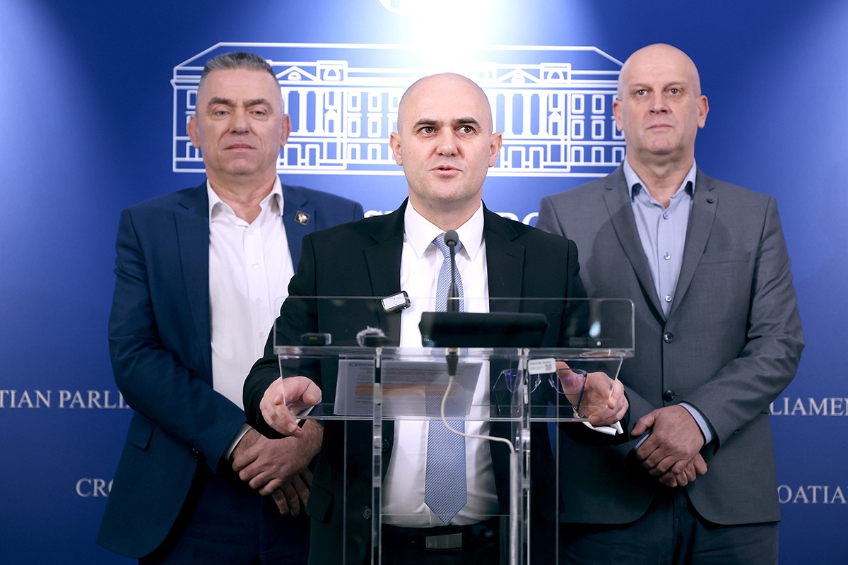Dabro: Napuštam Sabor ako se zabrani crvena zvijezda (VIDEO)