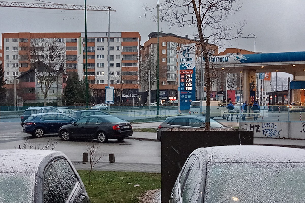 Vatreni obračun sa policijom u Sarajevu: Zapalio auto, pa ranjen (VIDEO)