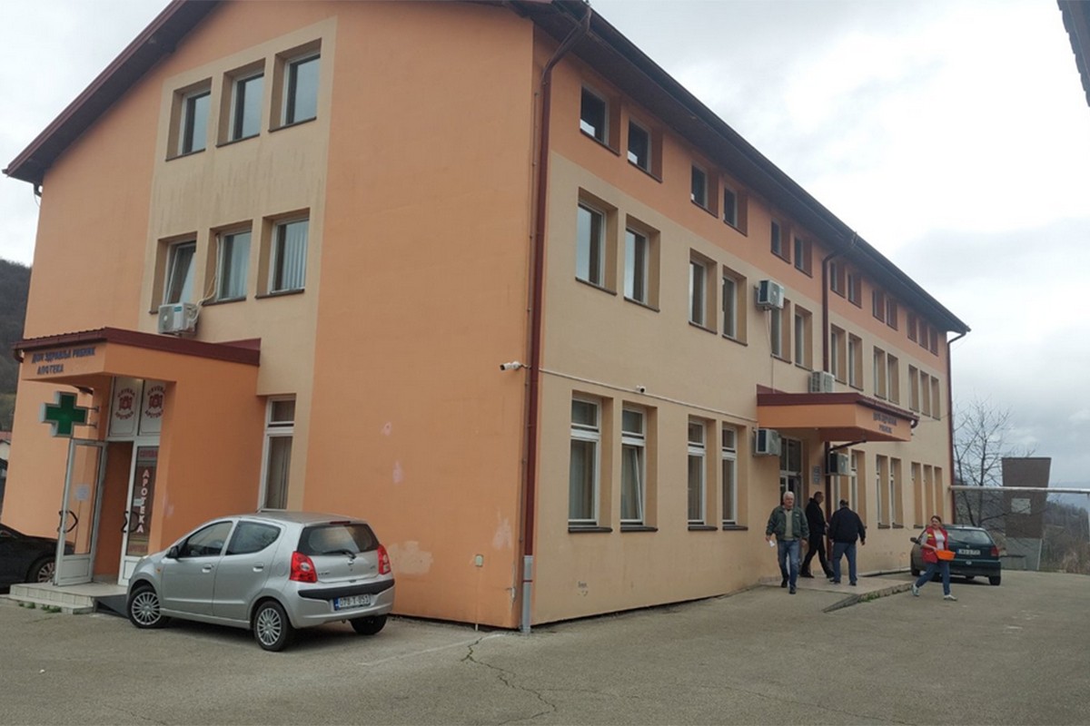 Drama u Ribniku: Starca ugrizla svinja, ljekari ga herojski spasili