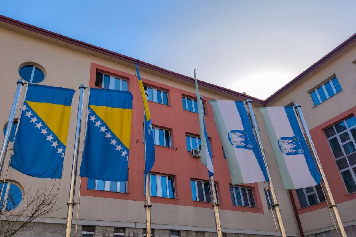 Ukidaju se privilegije strankama pri zakupu gradskih prostora