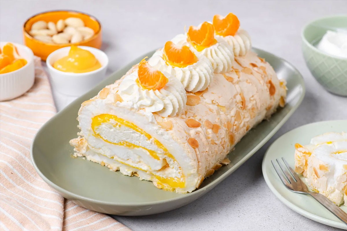 Pavlova rolada s mandarinama