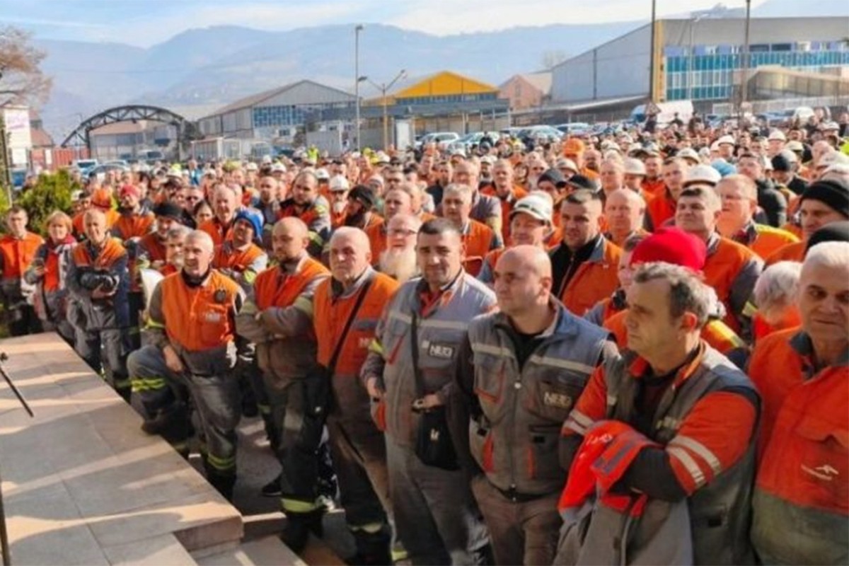 Radnici Nove Željezare Zenica na protestu: Prijeti gašenje proizvodnje čelika