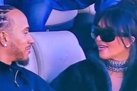Kim Kardašijan i Luis Hamilton snimljeni zagrljeni usred pustinje ...