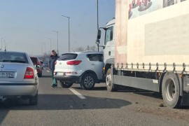 Sudar auta i kamiona na brzoj cesti ka Banjaluci (FOTO)