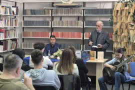 Poezija Nebojše Ivaštanina posvećena ženi