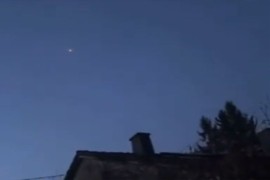 Fragmenti meteorita oštetili kuće u Njemačkoj (VIDEO)