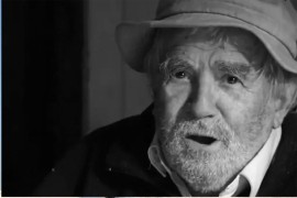 Preminuo Sreten Božić, pisac i najveći zaštitnik Aboridžina (VIDEO)