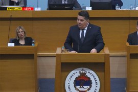 Stevandić oduzeo riječ Crnatku, Vukanoviću i Vučiniću: Idi liječi ...