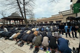 Bajram-namaz klanjan u Gazi Husrev-begovoj džamiji u Sarajevu (VIDEO)