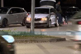 Saobraćajka kod Lesnine u Banjaluci, gužva u saobraćaju (FOTO)