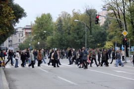 Politički narativ u BiH zarobio sve sfere: Osiromašeni građani taoci ...