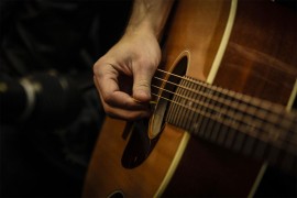 Vic dana: Gitara