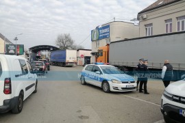 Prevoznici krenuli ka granicama, MUP RS ne dozvoljava blokade (VIDEO)