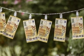 Četiri znaka horoskopa ovog proljeća ne znaju šta će s parama
