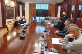 Veće plate budžetskim korisnicima u Republici Srpskoj, sindikati ...