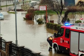 Pod vodom dijelovi Prnjavora, poplavljena domaćinstva u više naselja