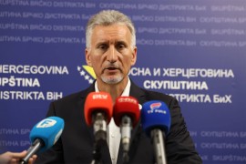 Kemal Ademović napustio NiP, nastavlja se osipanje stranke