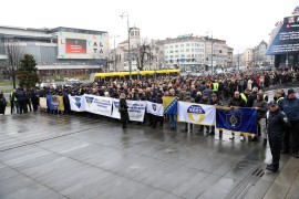 Zaposleni u institucijama BiH na ulici: Nezadovoljstvo radnika ...