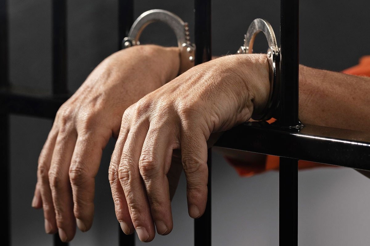 Tukao maloljetnicu sa kojom je živio u Doboju i prijetio joj ubistvom, uspjela pobjeći Tukao maloljetnicu sa kojom je živio u Doboju i prijetio joj ubistvom, uspjela pobjeći