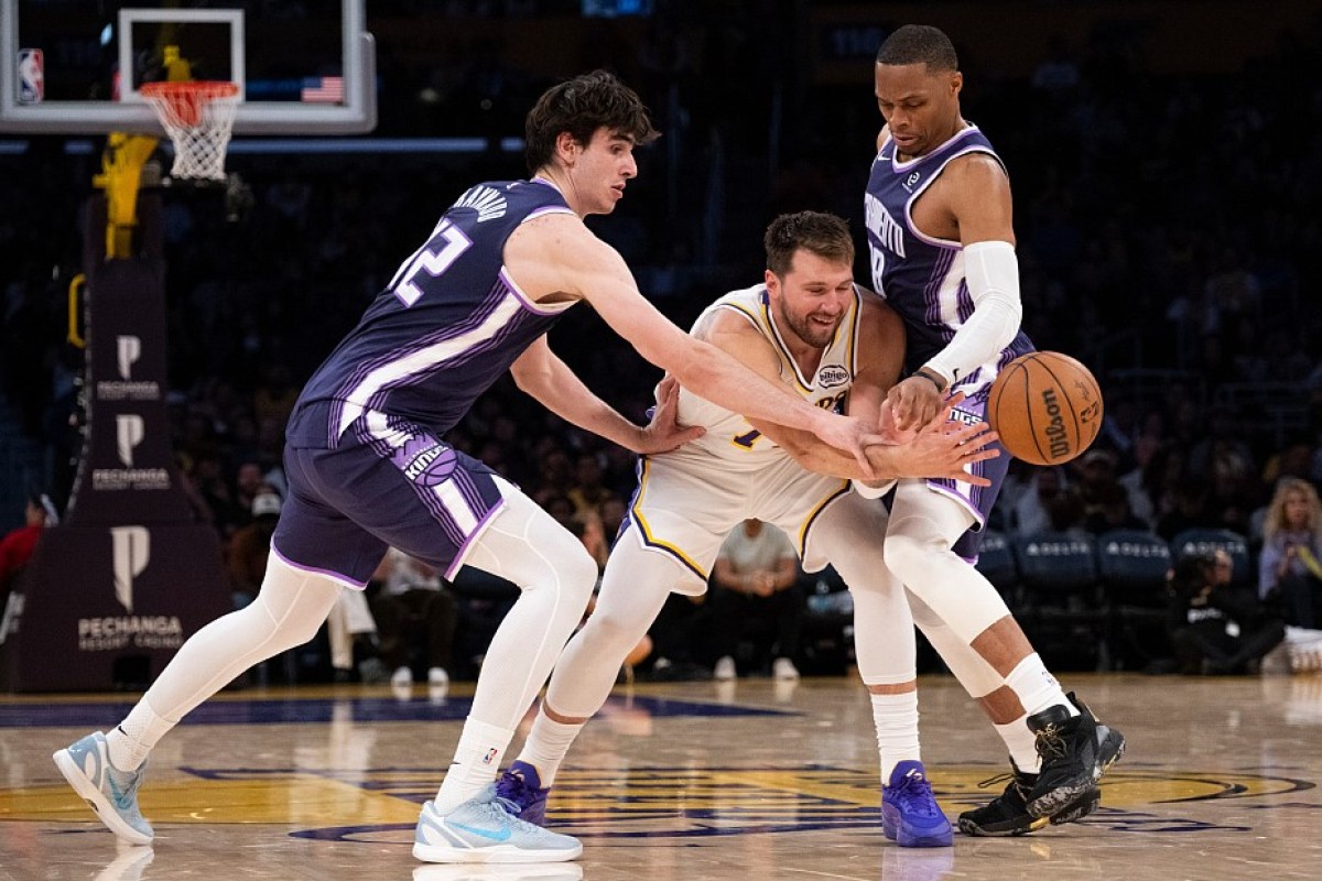 Luka Dončić odličnom partijom vodio Lakerse do pobjede