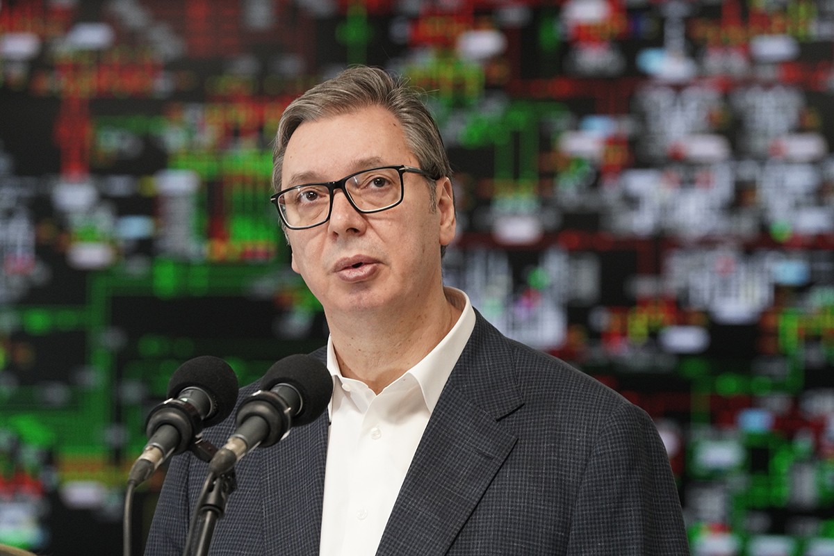 Vučić: Srbija neće dozvoliti da cijene nafte "podivljaju"