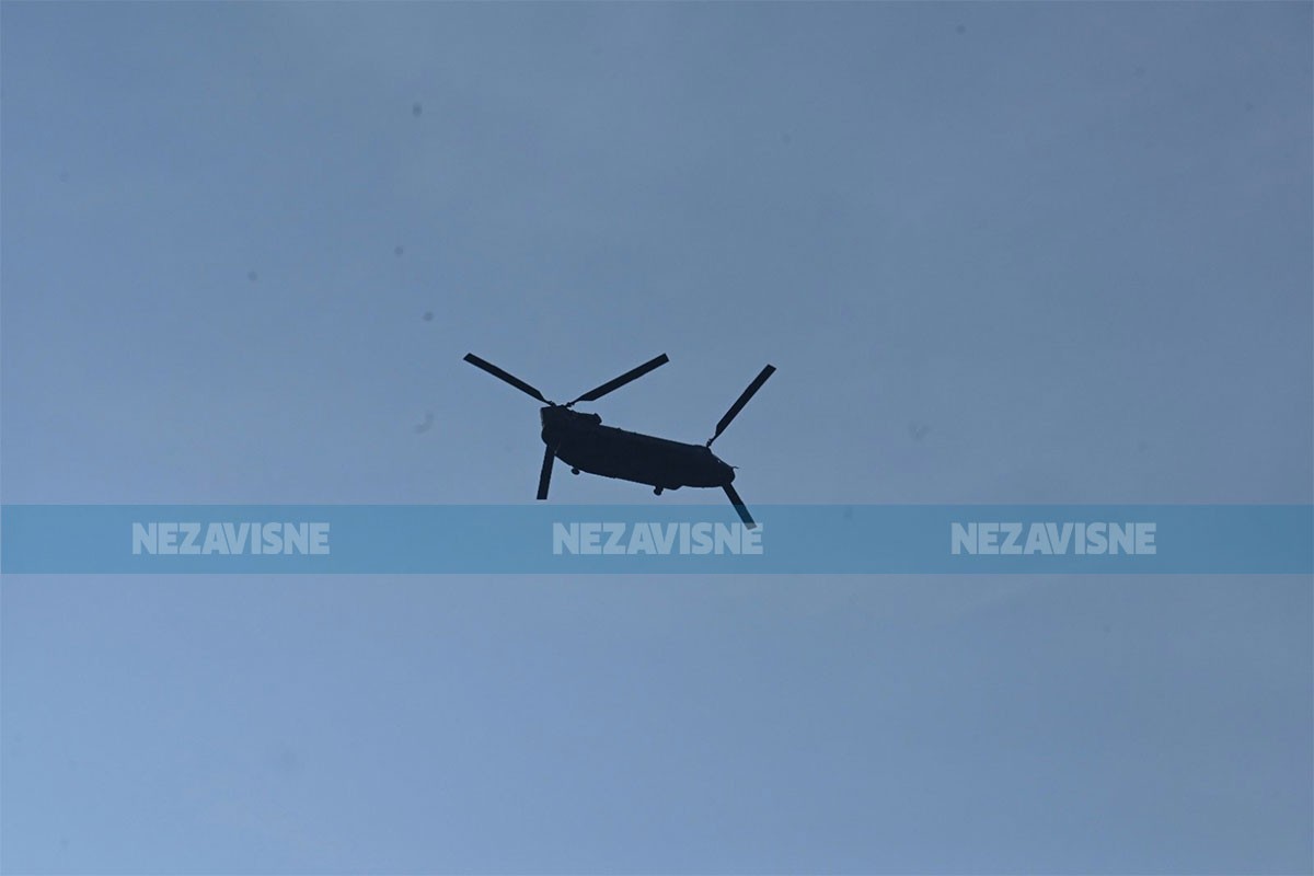 Boing CH-47 Činuk kruži iznad Banjaluke (FOTO)
