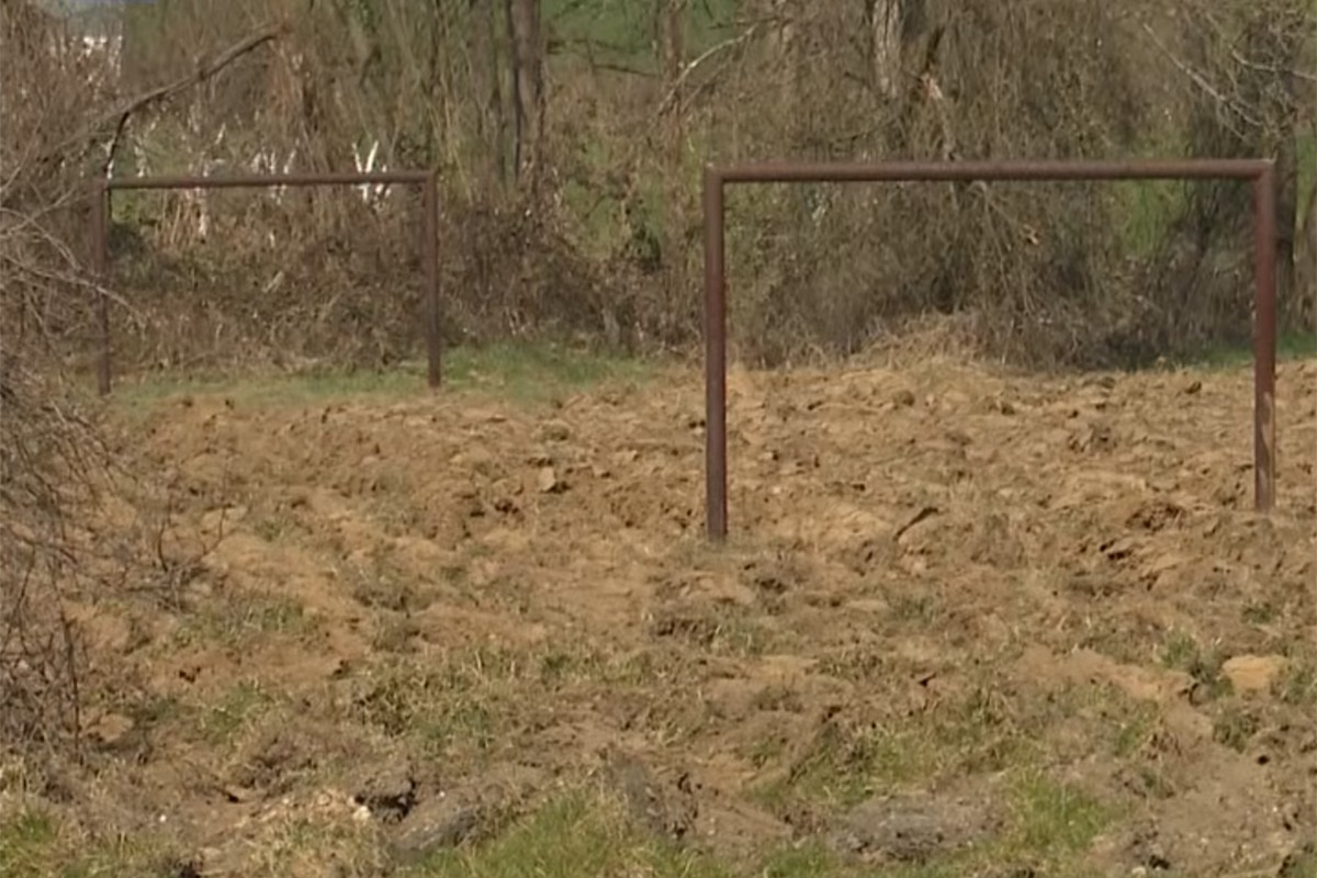 Preorano seosko igralište: Mještani upiru prstom u predsjednika MZ (VIDEO)