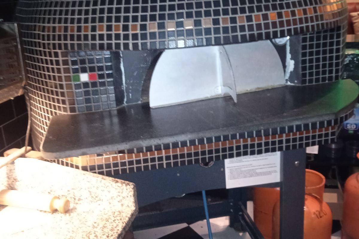 Banjalučki vatrogasci skidali mačku sa drveta i gasili požare