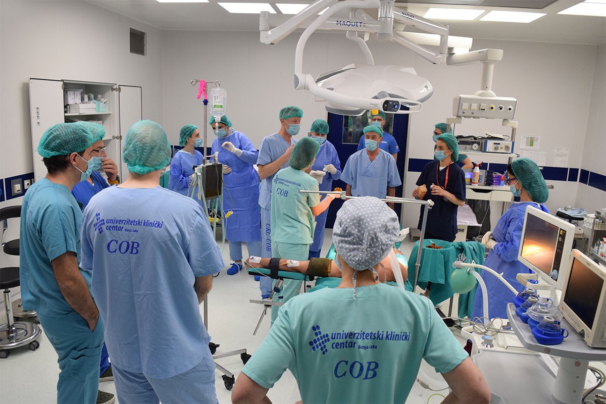 UKC RS prvi u BiH izveo transplantaciju kože novom metodom