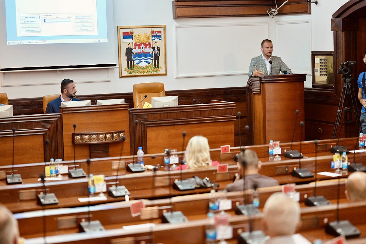 Odgođena sjednica Skupštine grada Banjaluka zbog privođenja Stanivukovića