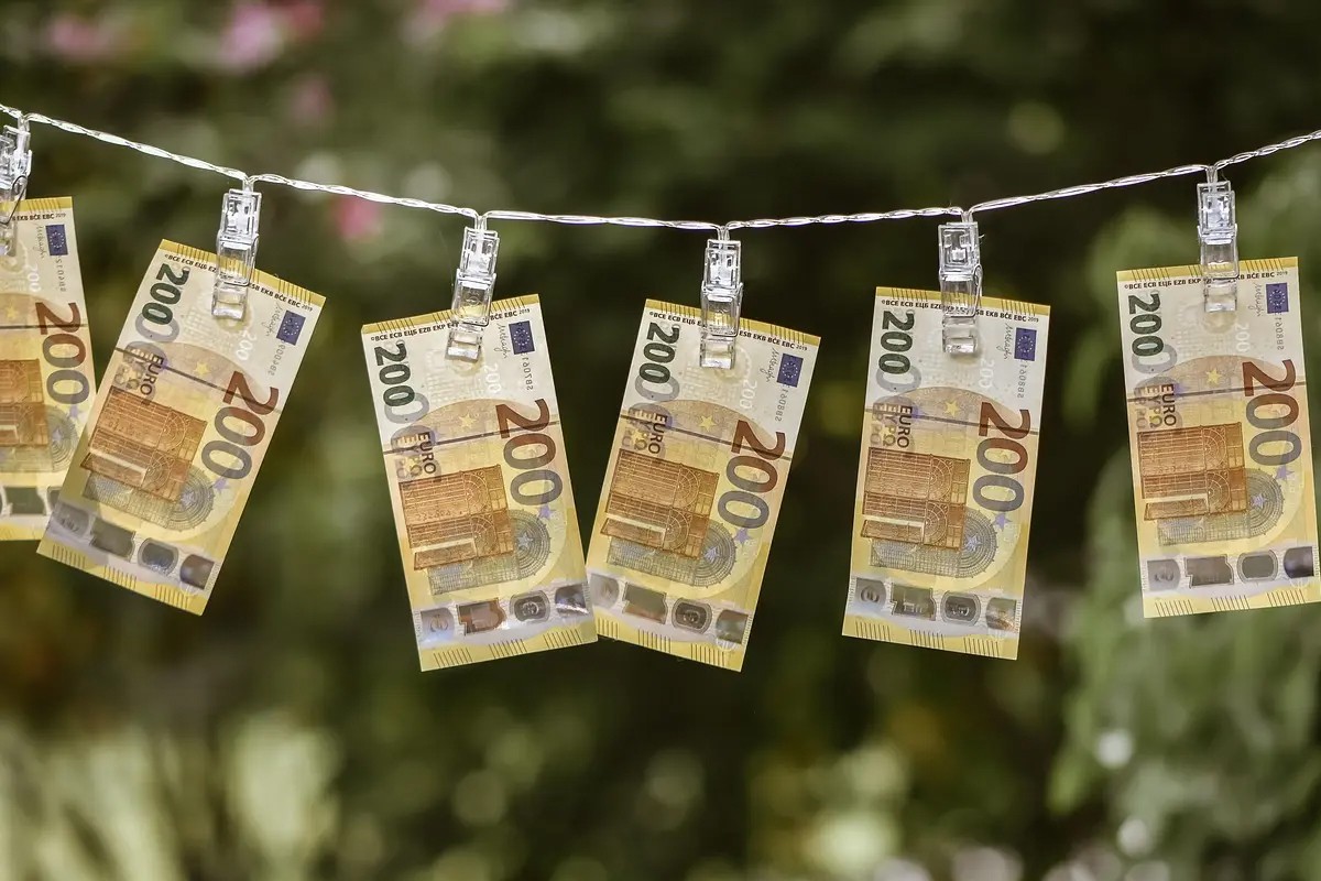 Četiri znaka horoskopa ovog proljeća ne znaju šta će s parama