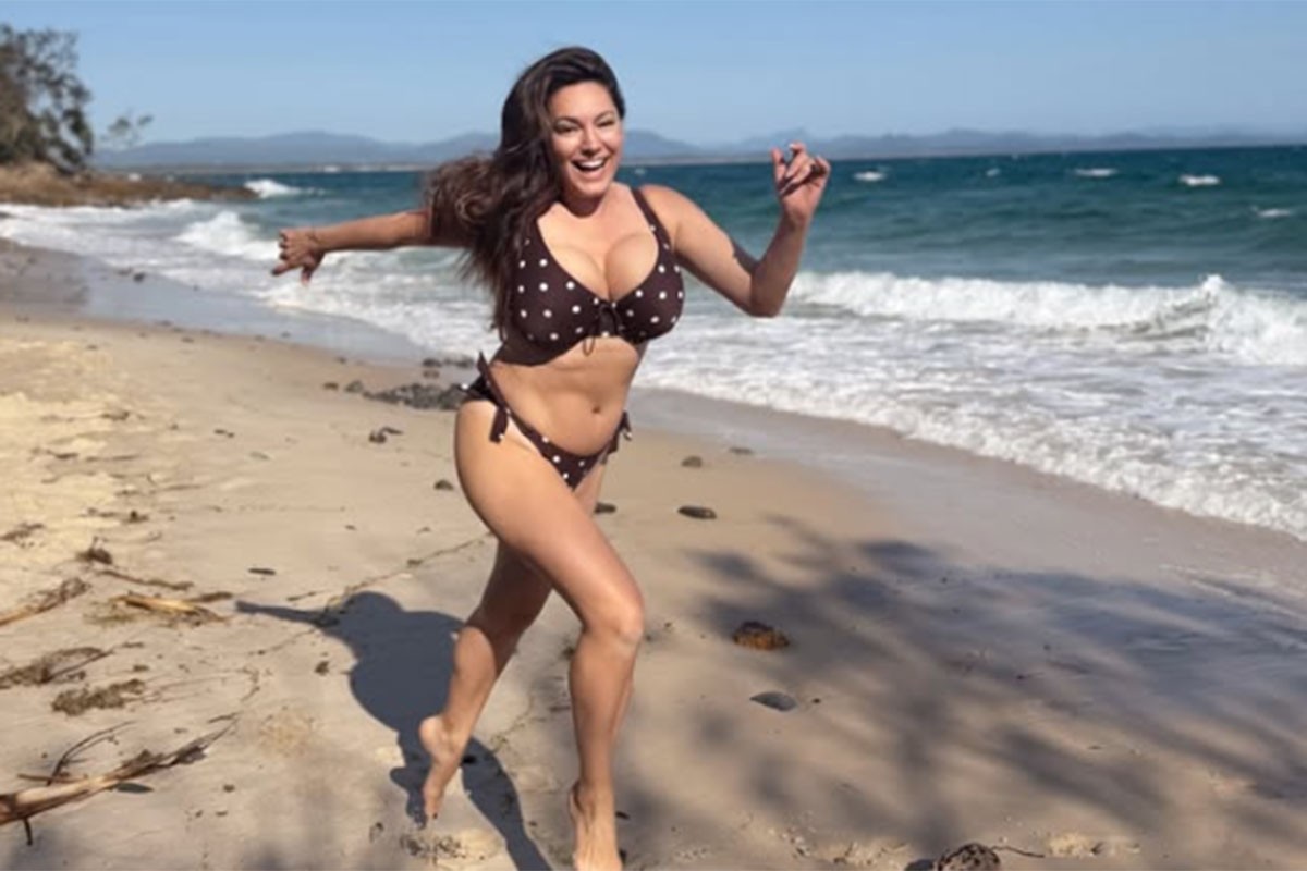 Keli Bruk objavila seriju fotografija: Zapalila Instagram (FOTO)