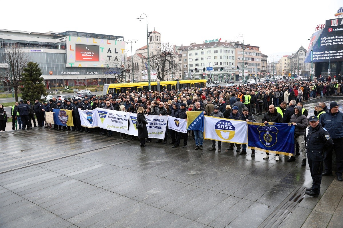 Zaposleni u institucijama BiH na ulici: Nezadovoljstvo radnika konstantno raste