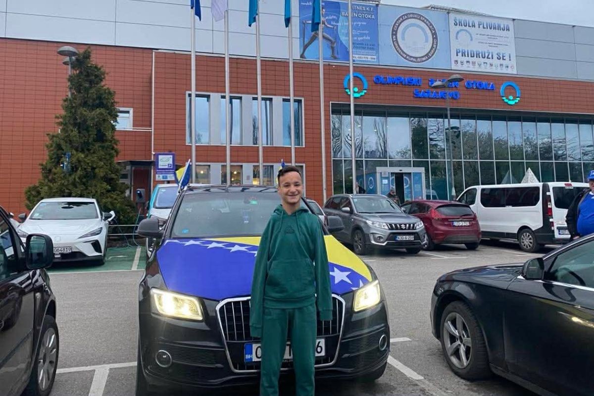 Velika podrška: Ismail Zulfić večeras uz "zmajeve"