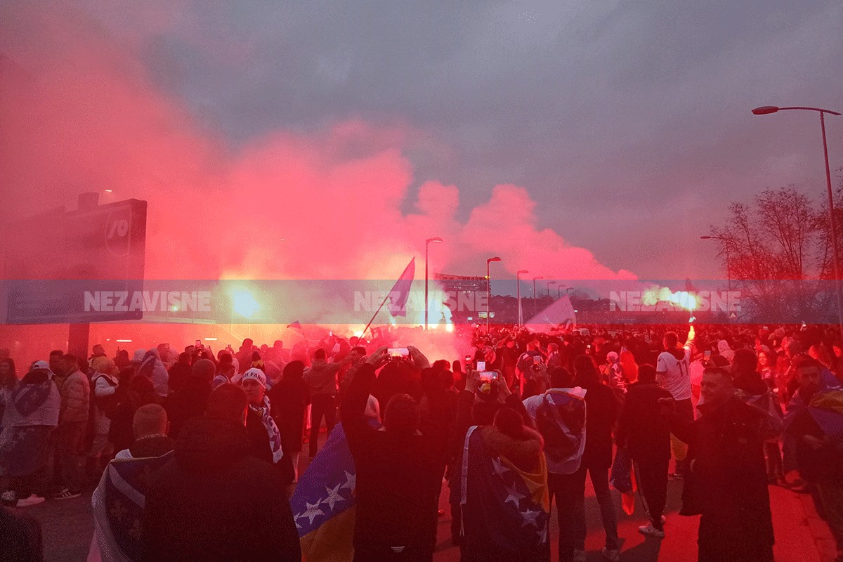 Pakao čeka Italijane: Najvatreniji navijači BiH krenuli ka stadionu (FOTO/VIDEO)