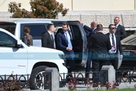 Donald Tramp Mlađi stigao pred Palatu Republike (VIDEO)