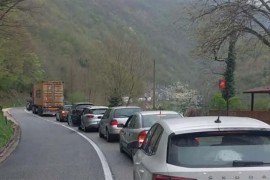 Blokada puta Banjaluka-Jajce, formirana duga kolona vozila