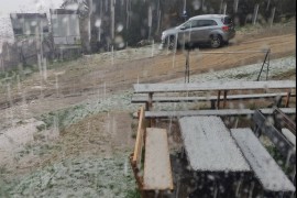 Sloveniju pogodilo nevrijeme, ide ka jugu (FOTO)